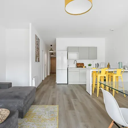 L Apparte Beau 2 Chb Moderne Avec Jardin Prive Parking Proche Centre * Évreux