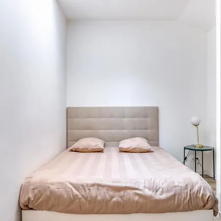 L Apparte Beau 2 Chb Moderne Avec Jardin Prive Parking Proche Centre Lägenhet *
