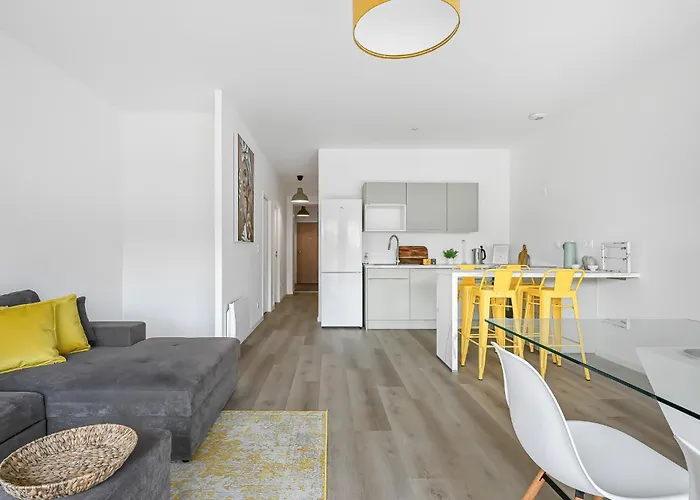 L Apparté Beau 2 Chb Moderne Avec Jardin Privé Parking Proche Centre * Évreux