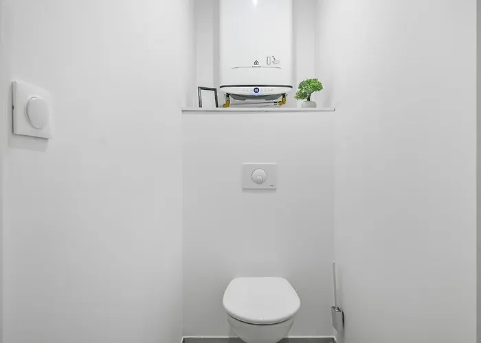 L Apparté Beau 2 Chb Moderne Avec Jardin Privé Parking Proche Centre Appartamento